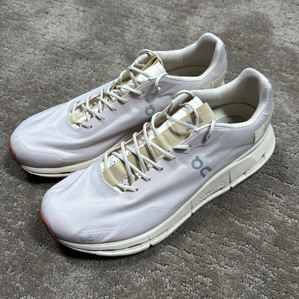 On Cloudnova, Men’s 11